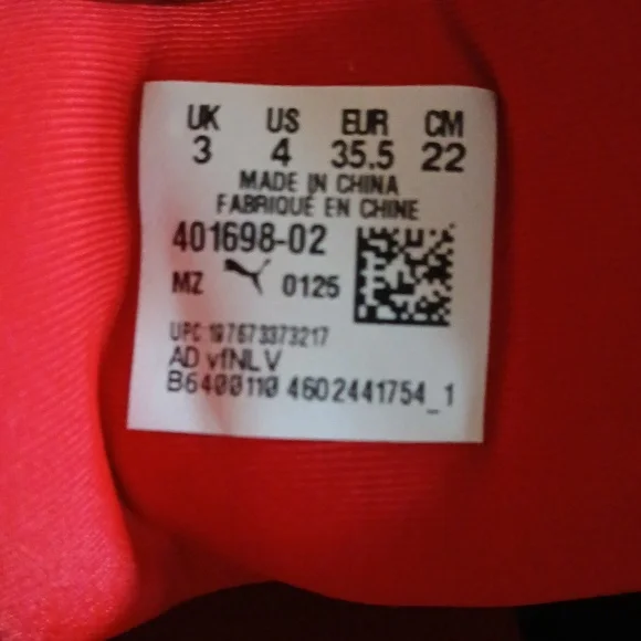 NWOT PUMA SPEEDCATS - Picture 6 of 7